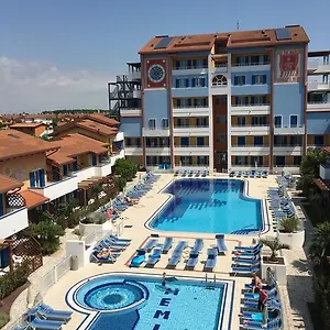 3* Lägenhetshotell Villaggio Hemingway - Family